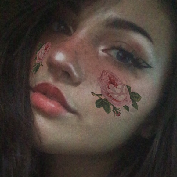 Meet your Posher, Hannah - Picture 1 of 1